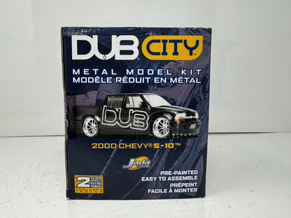 Jada Dub City 2000 Chevy S-10 Metal Model Kit 1:24 Diecast