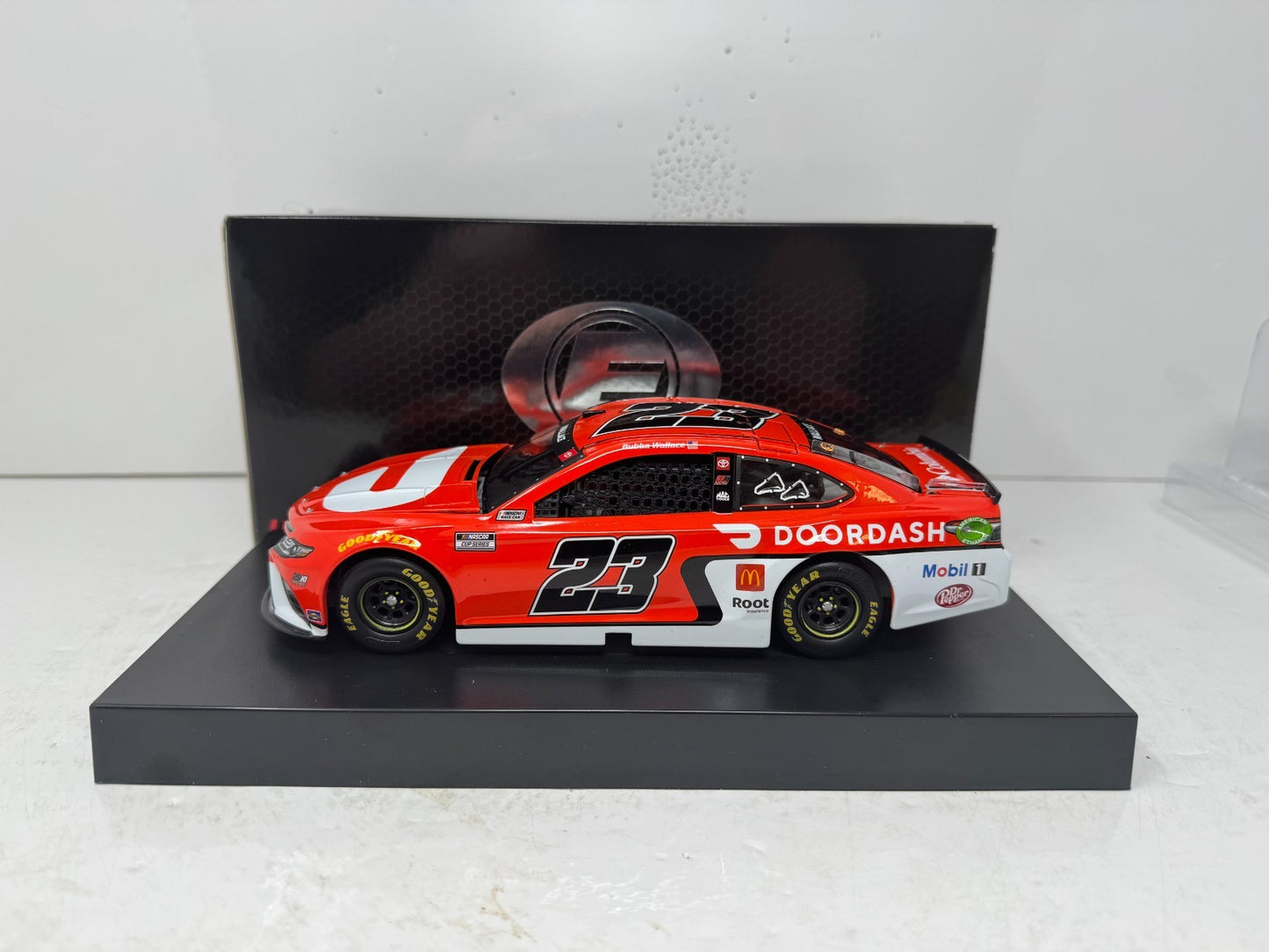 Lionel NASCAR RCCA Elite #23 Bubba Wallace DoorDash 2021 Camry 1:24 Diecast