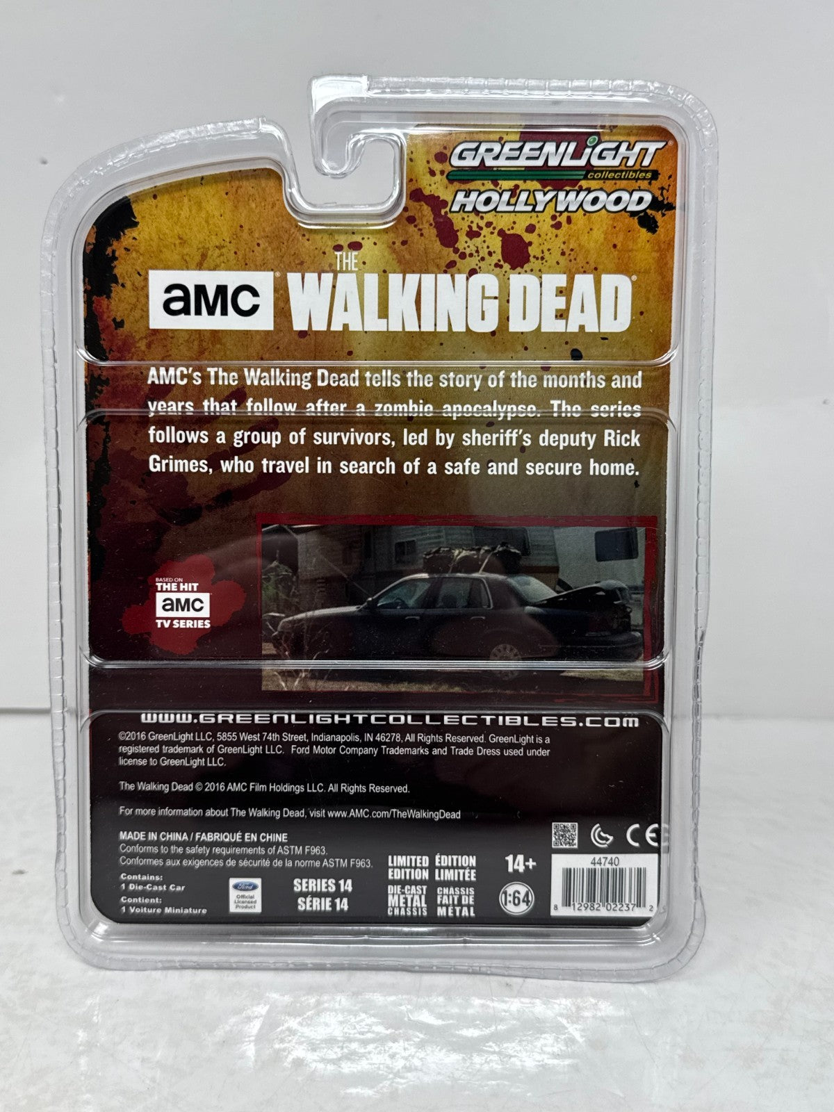 Greenlight Hollywood The Walking Dead 2001 Ford Crown Victoria 1:64 Diecast