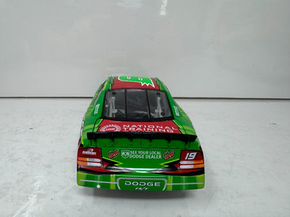 Action Nascar #19 Jeremy Mayfield Mountain Dew 2002 Dodge Intrepid 1:24 Diecast