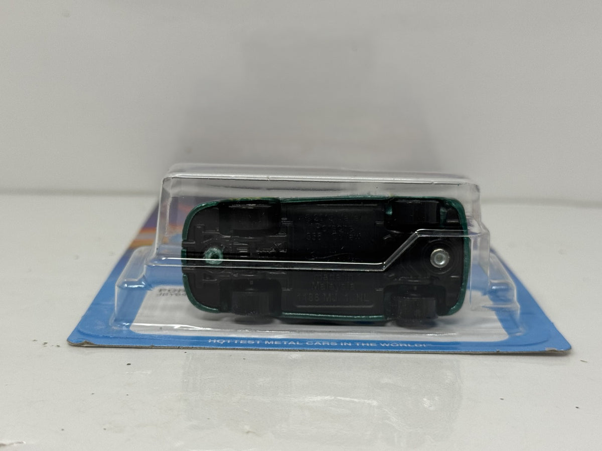 Hot Wheels Ultra Hots Porsche 356 Outlaw 1:64 Diecast