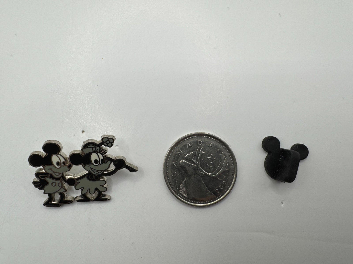 Disney Mickey and Minnie Plane Crazy Mickey Through The Years Trading Pin DC1S7
