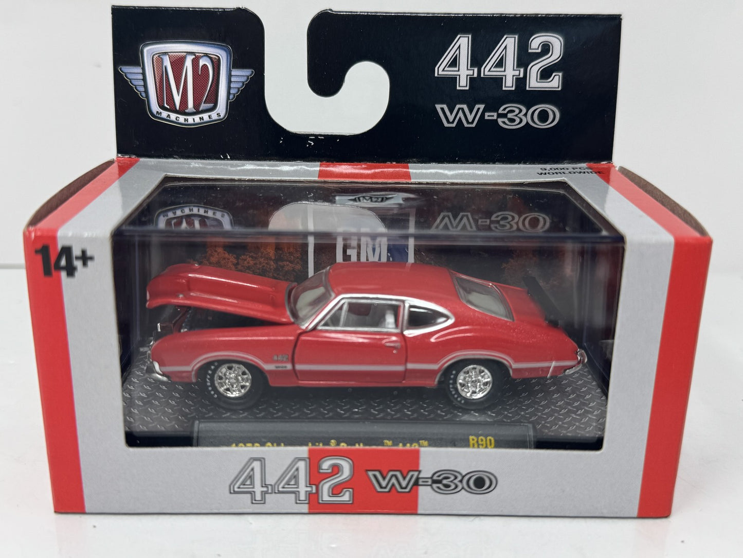 M2 Machines 442 W-30 1970 Oldsmobile Cutlass 442 W-30 1:64 Diecast