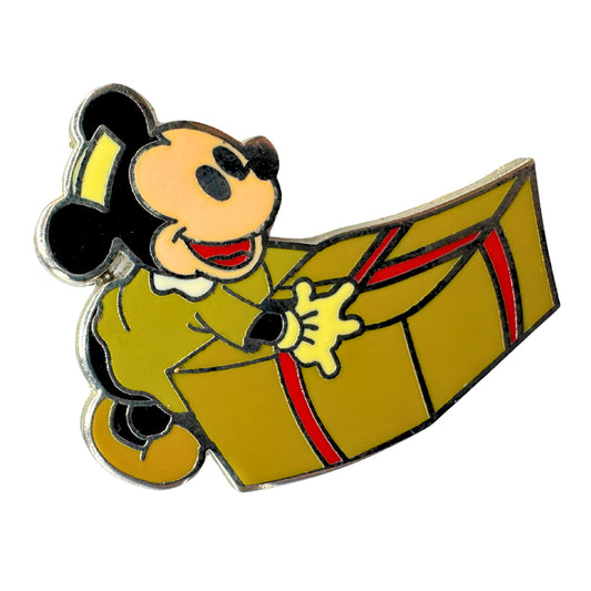 Disney Mickey Mouse Xmas Advent Calendar Orphan with Present Trading Pin DC2S1