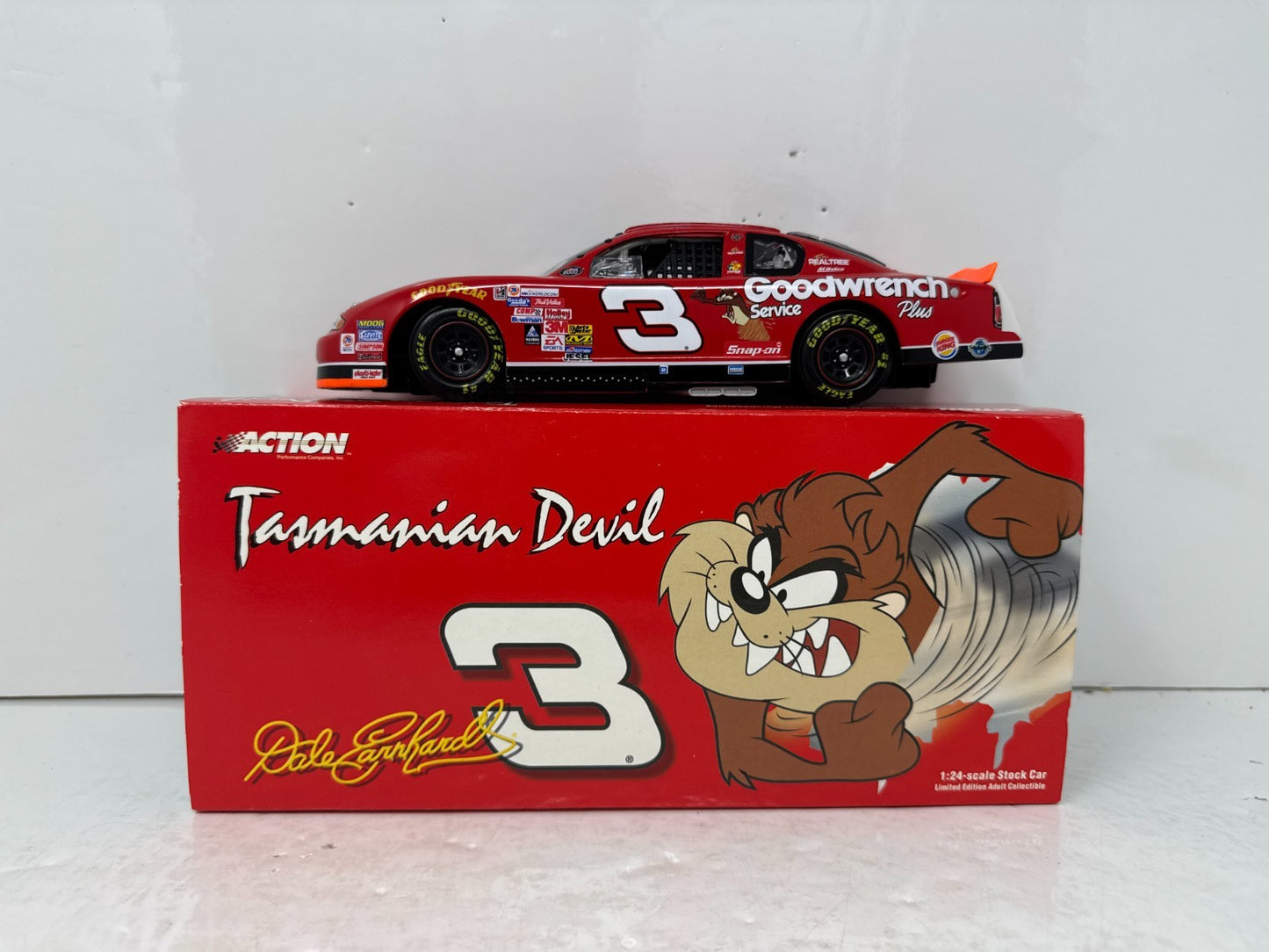 Action Nascar #3 Dale Earnhardt GM Goodwrench Taz / No Bull 2000 1:24 Diecast