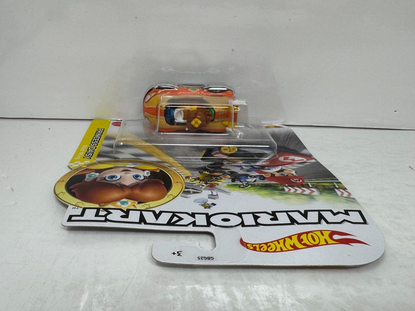 Hot Wheels Mario Kart Princess Daisy Wild Wing 1:64 Diecast