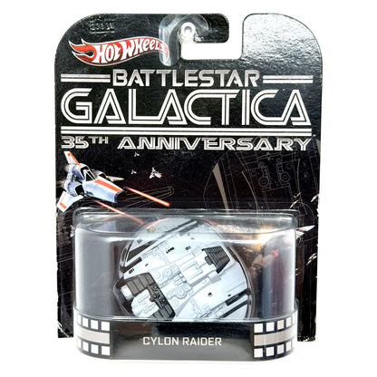 Hot Wheels Retro Entertainment Battlestar Galactica Cylon Raider 1:64 Diecast