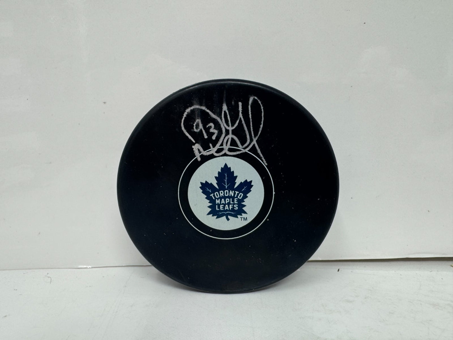 Doug Gilmour Toronto Maple Leafs Signed NHL Autograph Puck Silver Auto