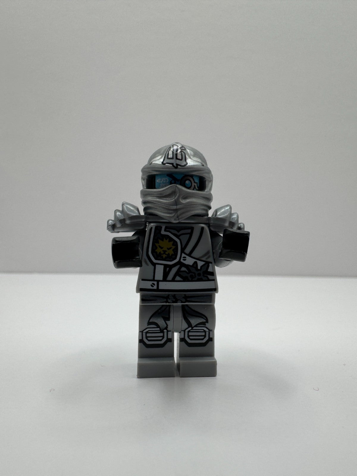 LEGO Ninjago Titanium Zane Minifigure with Silver Armor