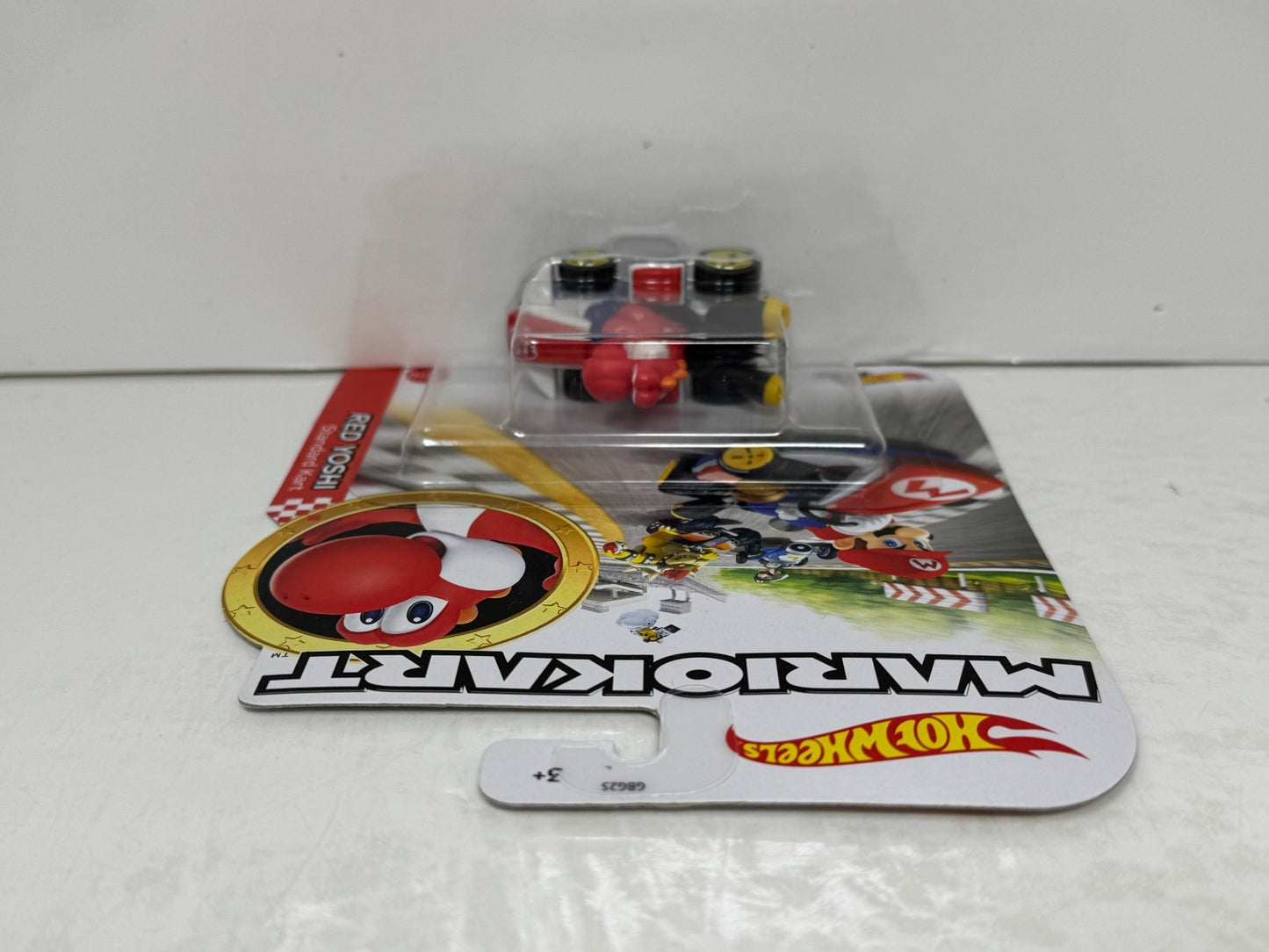 Hot Wheels Mario Kart Red Yoshi Standard Kart 1:64 Diecast