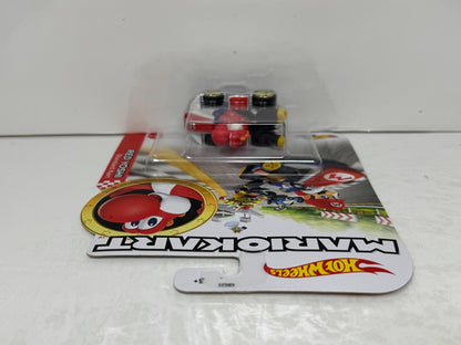 Hot Wheels Mario Kart Red Yoshi Standard Kart 1:64 Diecast