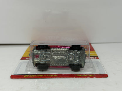 Hot Wheels Classics Series 2 Volkswagen Bug Convertible 1:64 Diecast Pink