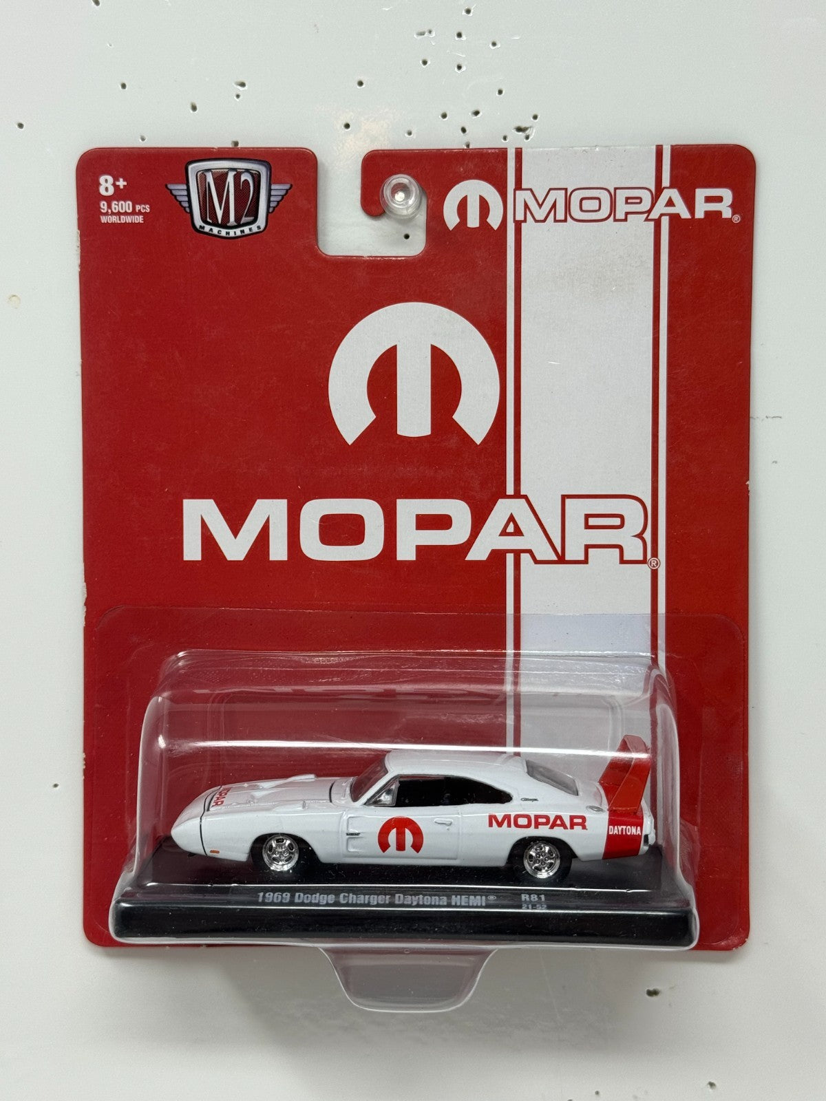 M2 Machines Mopar 1969 Dodge Charger Daytona Hemi 1:64 Diecast