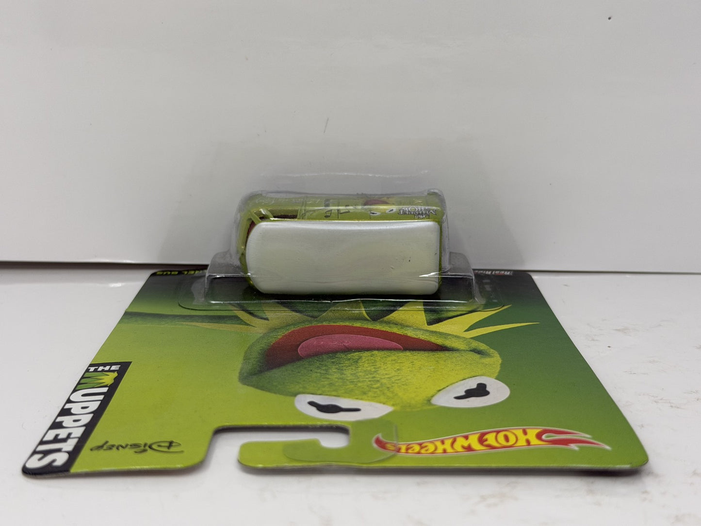 Hot Wheels Disney The Muppets Volkswagen T1 Panel Bus 1:64 Diecast Real Riders