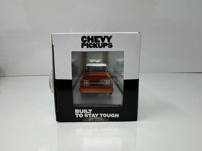 M2 Machines Chevrolet C60 Truck & 1974 Chevrolet Cheyenne Super 30 1:64 Diecast