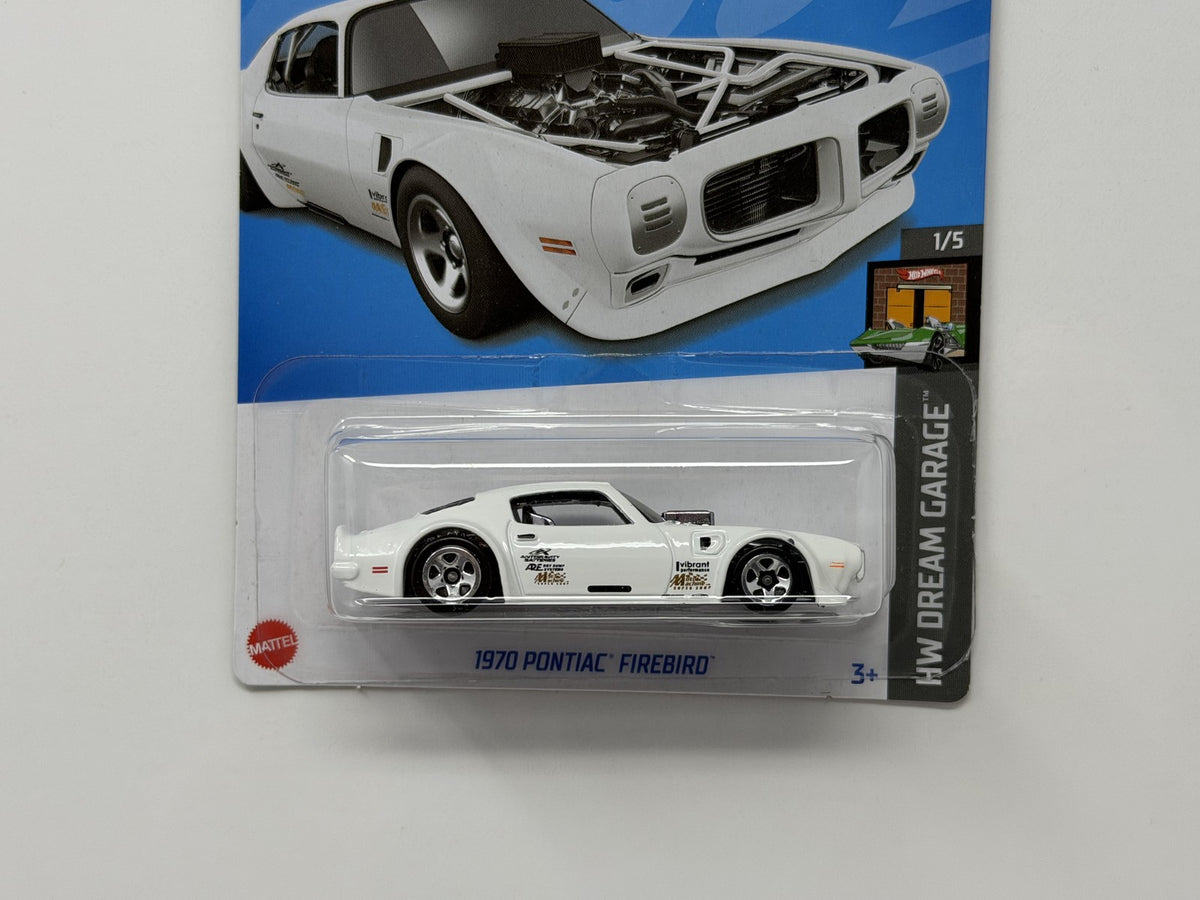 Hot Wheels Legends Tour Dream Garage 1970 Pontiac Firebird 1:64 Diecast White