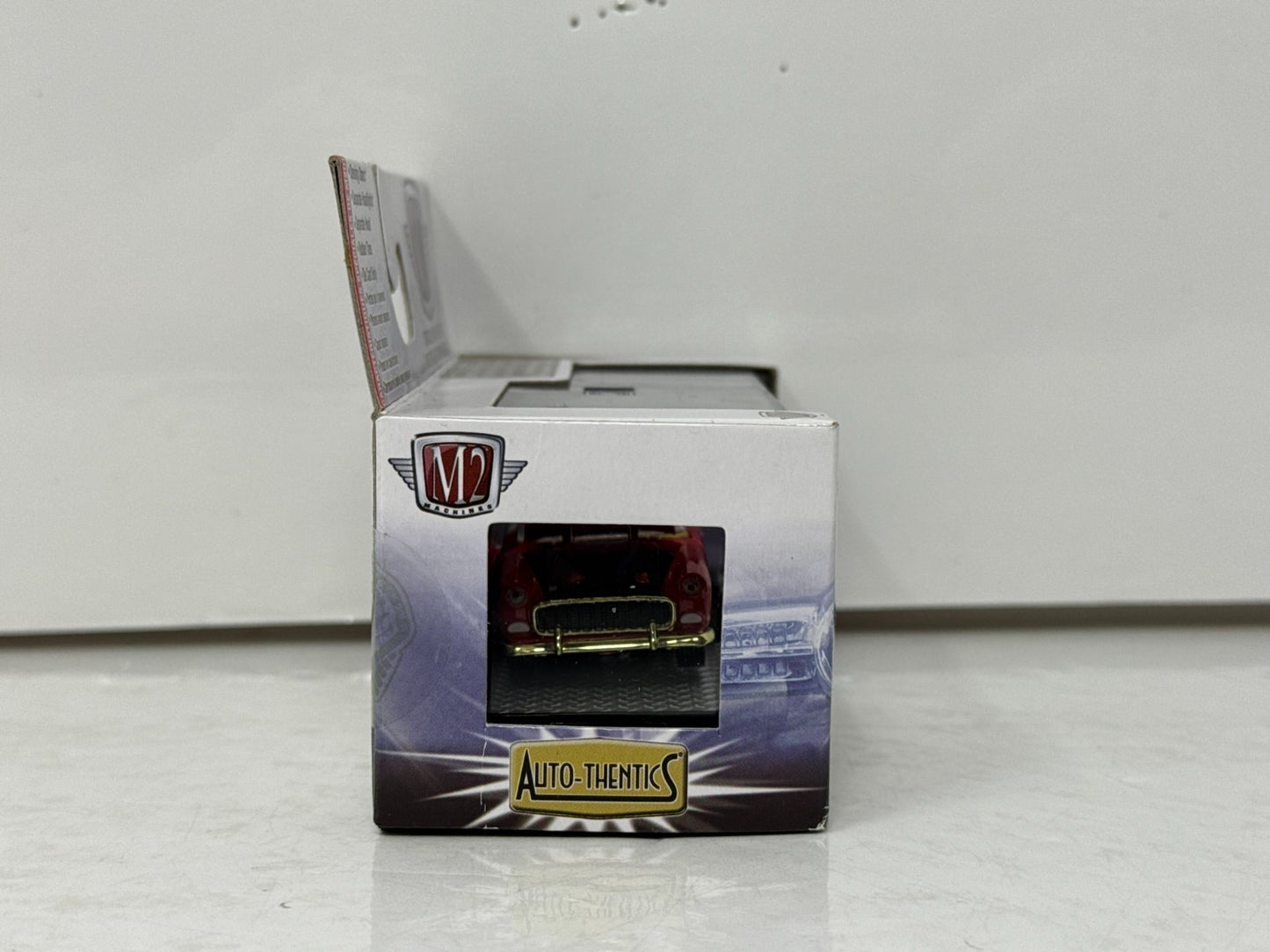 M2 Machines Auto-Thentics 1955 Chevrolet Bel Air CHASE 1:64 Diecast
