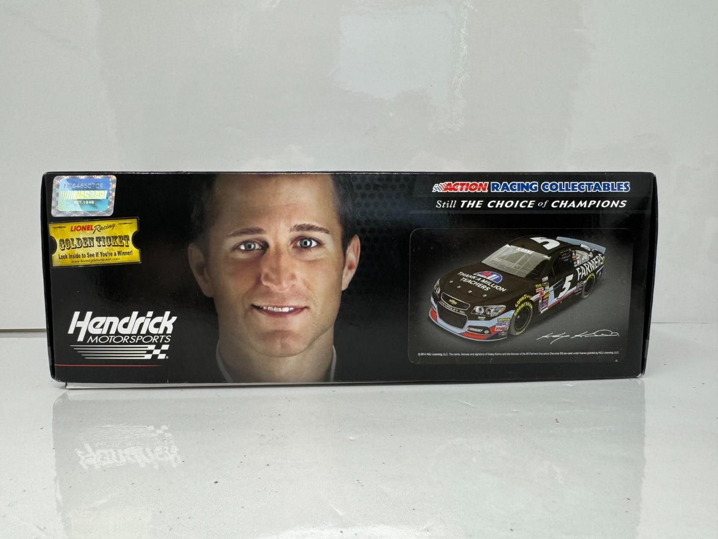 Lionel NASCAR Kasey Kahne #5 Farmers Thank A Million Teachers 2014 1:24 Diecast