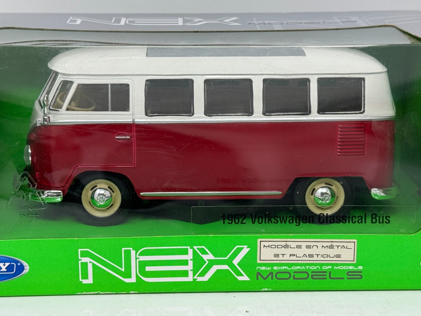 Welly Nex Models 1963 Volkswagen T1 Bus Red and White 1:24 Diecast