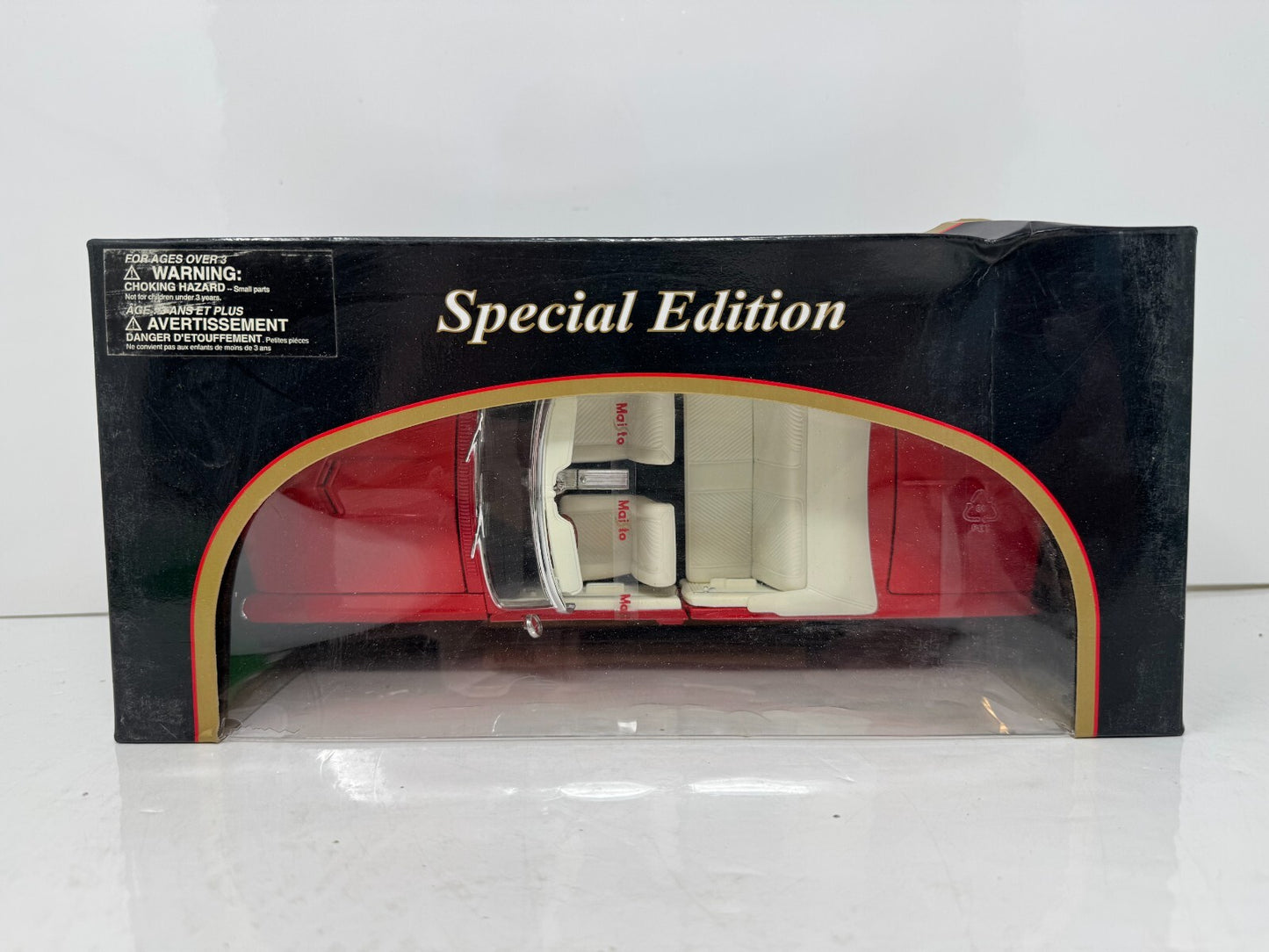 Maisto 1965 Pontiac GTO Hurst Edition Convertible Special Edition 1:18 Diecast