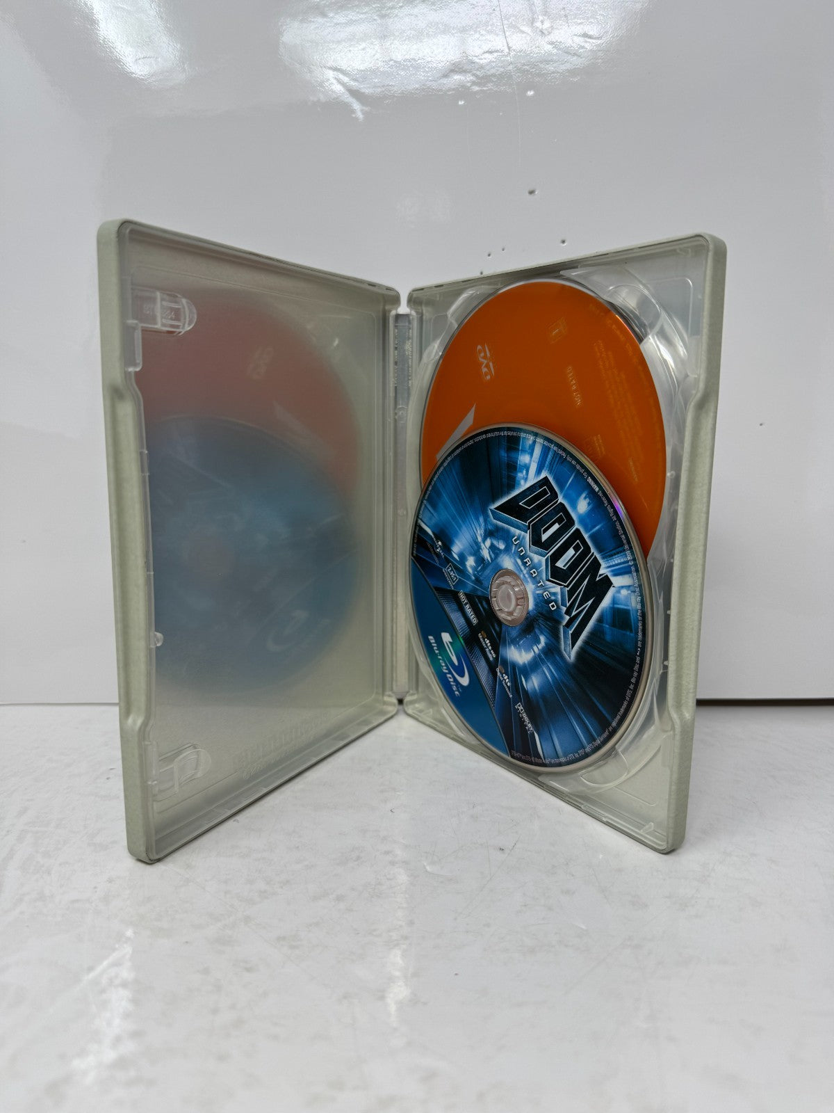 Doom (Blu-ray) Steelbook Dwayne Johnson Sci-Fi Good Condition!!!