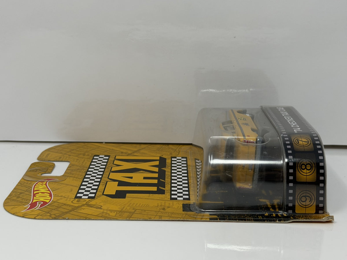 Hot Wheels Retro Entertainment Taxi 1974 Checker Taxi Cab 1:64 Diecast Yellow