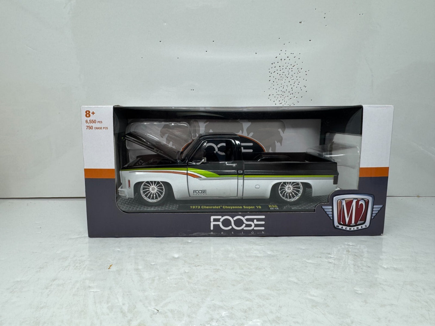 M2 Machines Foose 1973 Chevrolet Cheyenne Super 10 1:24 Diecast