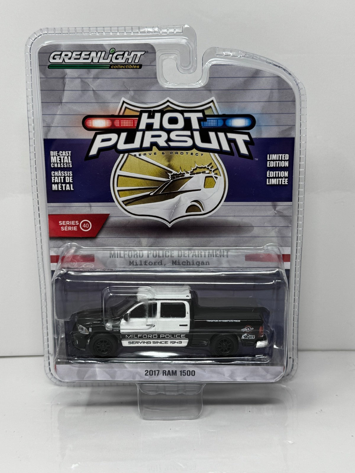 Greenlight Hot Pursuit 2017 Ram 1500 Milford Police Department 1:64 Diecast