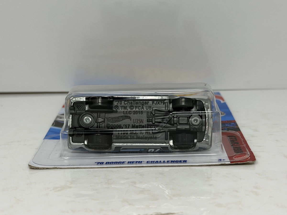 Hot Wheels ZAMAC Nightspeed 1970 Dodge Hemi Challenger 1:64 Diecast