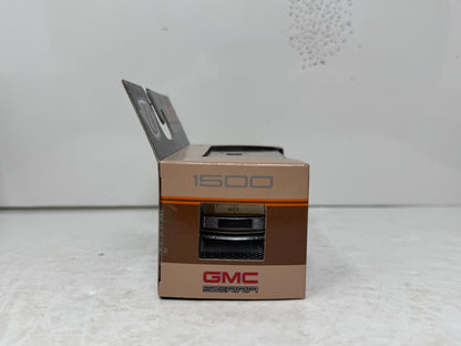 M2 Machines GMC Sierra 1989 GMC Sierra 1500 1:64 Diecast
