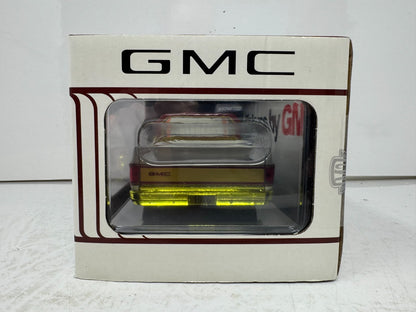 M2 Machines 1976 GMC Sierra Grande 15 Pickup Truck CHASE 1:24 Diecast
