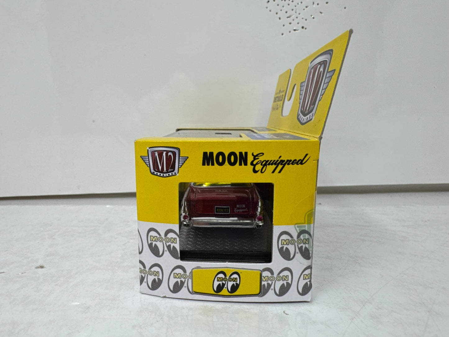 M2 Machines 1957 Chevrolet Bel Air Moon Eyes Flames 1:64 Diecast