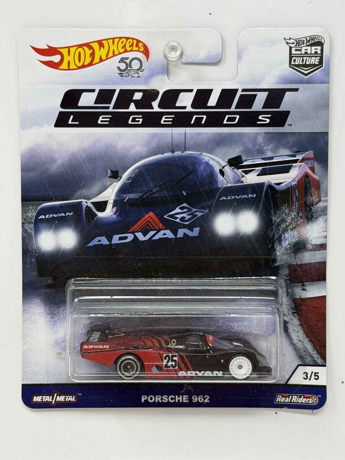Hot Wheels Circuit Legends Porsche 962 1:64 Diecast Real Riders