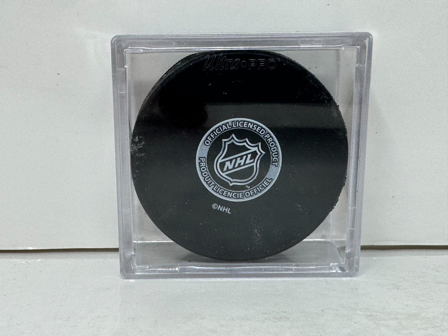 Vesa Toskala Toronto Maple Leafs Signed NHL Autograph Puck Silver Auto