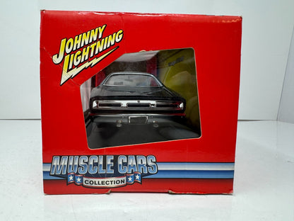 Johnny Lightning Muscle Cars Collection 1969 Dodge Super Bee 1:18 Diecast