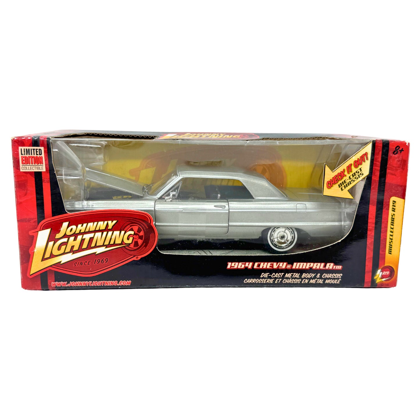 Johnny Lightning 1964 Chevy Impala Musclecars R19 Limited Edition 1:24 Diecast