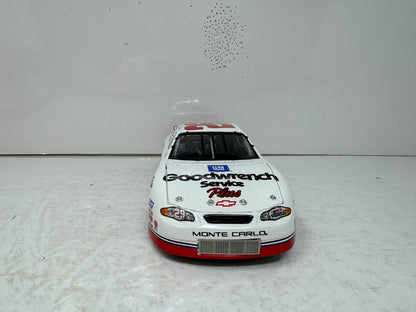 Action NASCAR #29 Kevin Harvick Service Plus 2001 Monte Carlo 1:24 Diecast