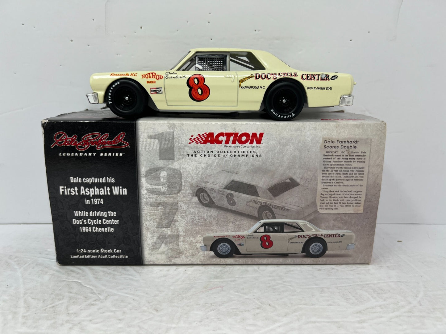 Action Nascar #8 Dale Earnhardt Sr Asphalt Win 1964 Chevy Chevelle 1:24 Diecast