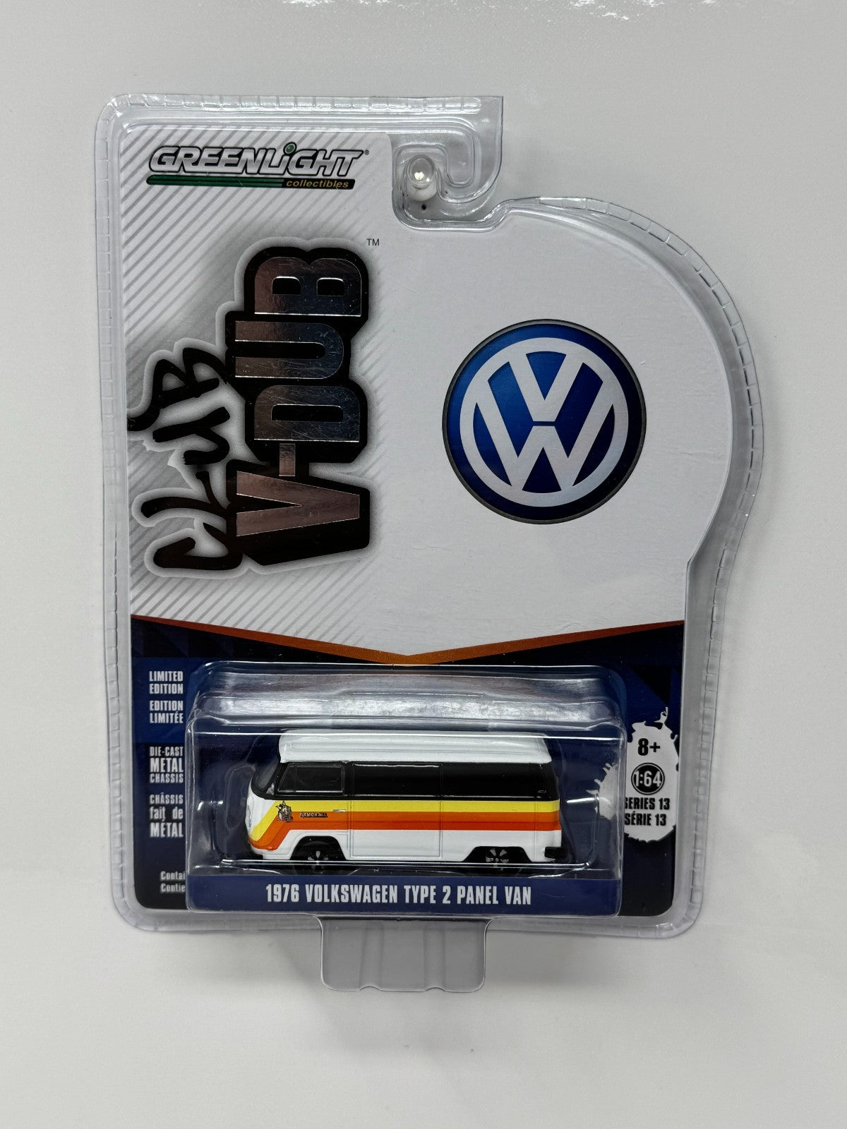 Greenlight Club V-Dub 1976 Volkswagen Type 2 Panel Van 1:64 Diecast