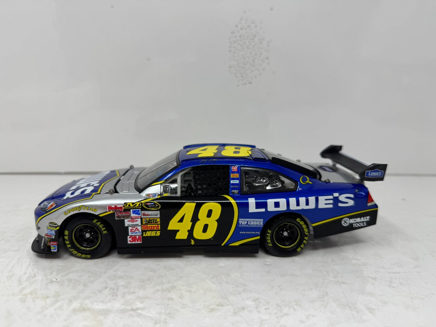 Action Nascar #48 Jimmie Johnson Lowe's 2008 Impala SS 1:24 Diecast