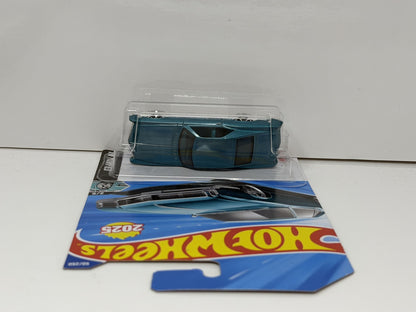 Hot Wheels HW Modified 1966 Buick Riviera 1:64 Diecast Teal