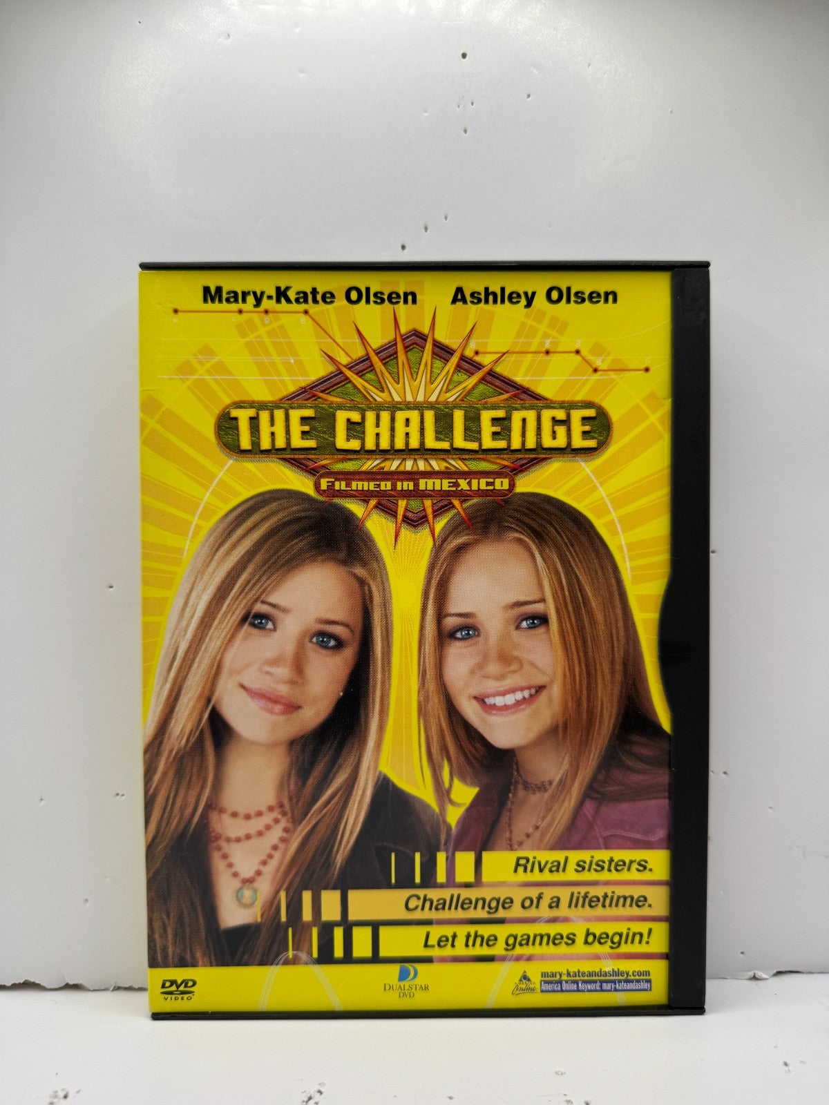 The Challenge (DVD) Mary-Kate & Ashley Olsen Family