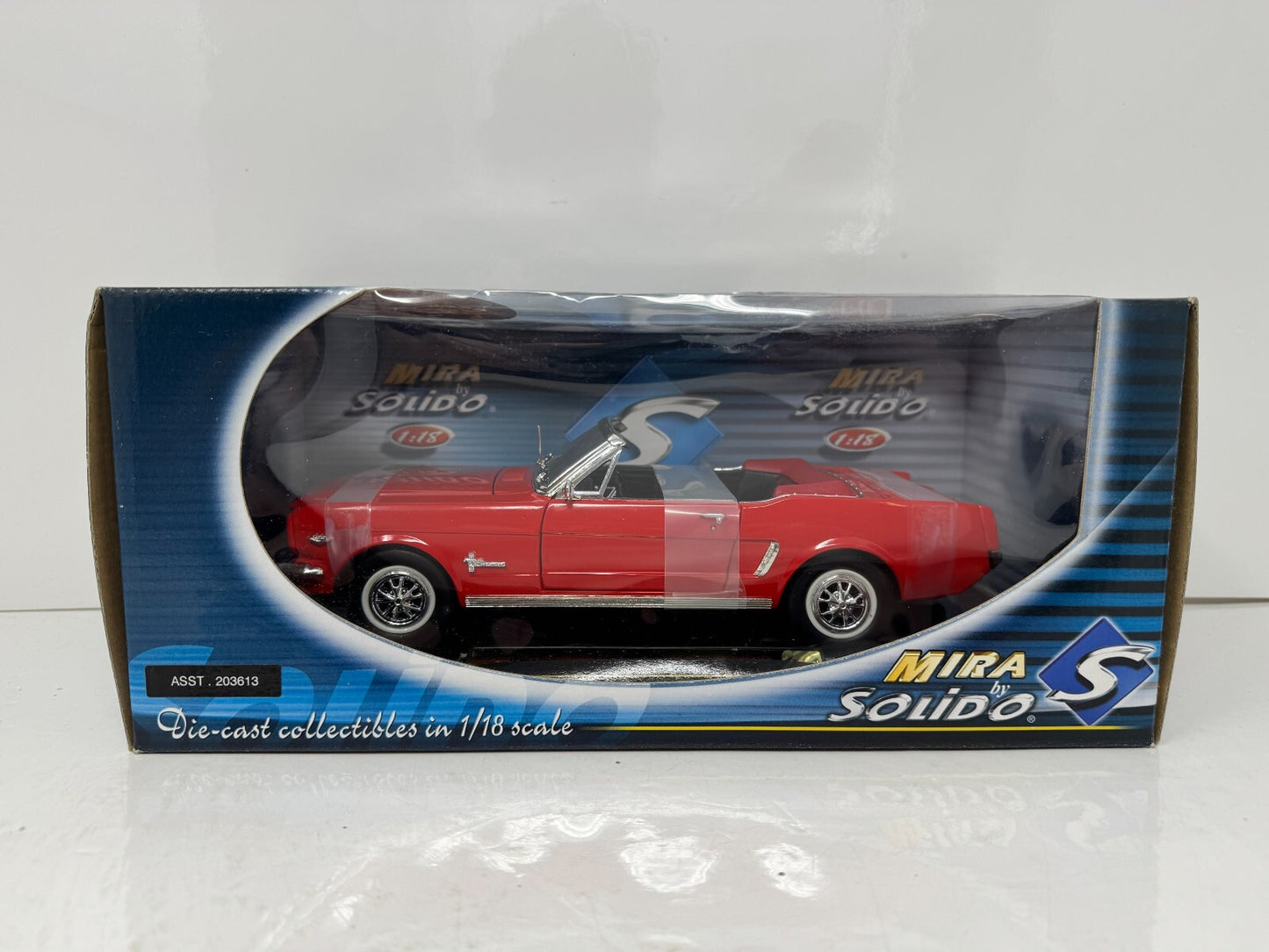Solido Mira Ford Mustang Convertible 1:18 Diecast