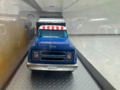 M2 Auto Haulers Chevy C-60 Truck & 1957 Chevy Sedan Delivery SEMA 1:64 Diecast