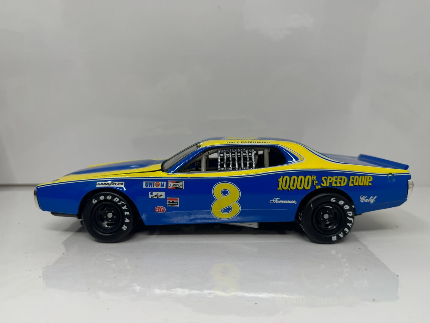 Action Nascar Dale Earnhardt #8 RPM 1975 Dodge 1:24 Diecast
