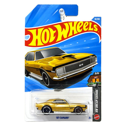 Hot Wheels HW Dream Garage 1967 Chevrolet Camaro 1:64 Diecast Gold