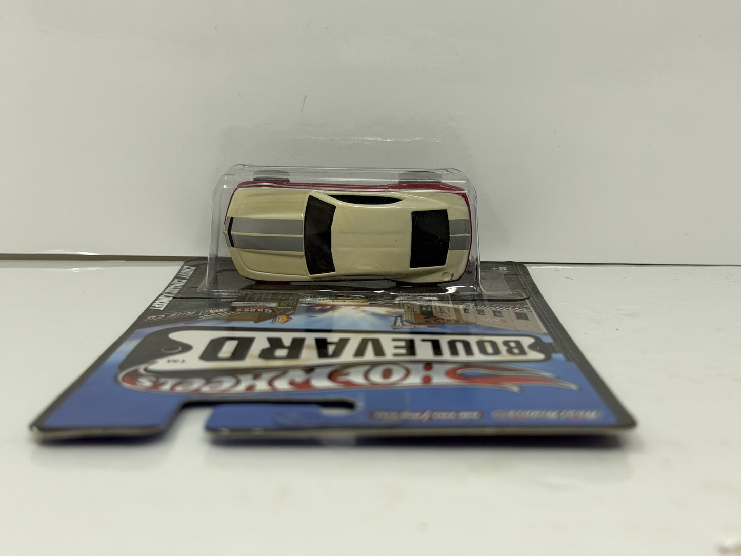 Hot Wheels Boulevard Chevy Camaro Concept 1:64 Diecast Real Riders