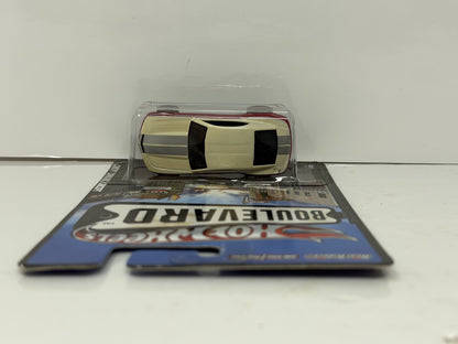 Hot Wheels Boulevard Chevy Camaro Concept 1:64 Diecast Real Riders