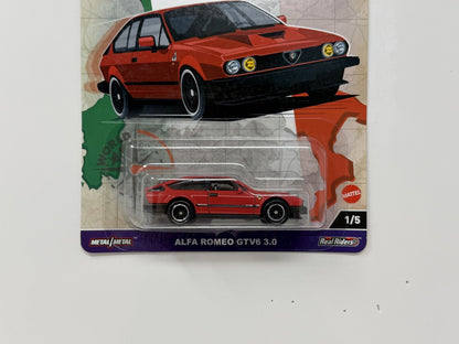 Hot Wheels Premium World Tour Turin Alfa Romeo GTV6 3.0 1:64 Diecast