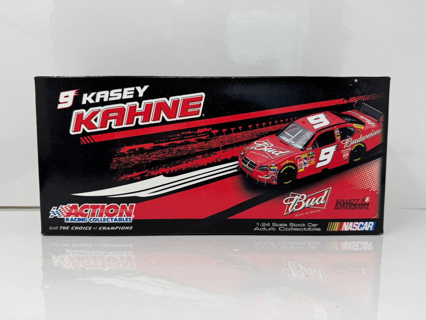 Action NASCAR Kasey Kahne #9 Budweiser 2009 Dodge Charger 1:24 Diecast